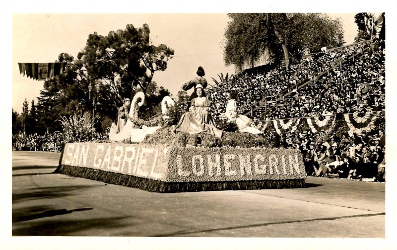 CA - Pasadena. Tournament of Roses Parade, San Gabriel Float   *RPPC