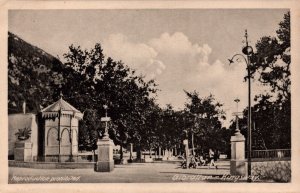 Gibraltar Kingsway Vintage Postcard 09.82