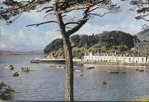 Scotland Postcard - Portree - Isle of Skye - Ross and Cromarty   A8203