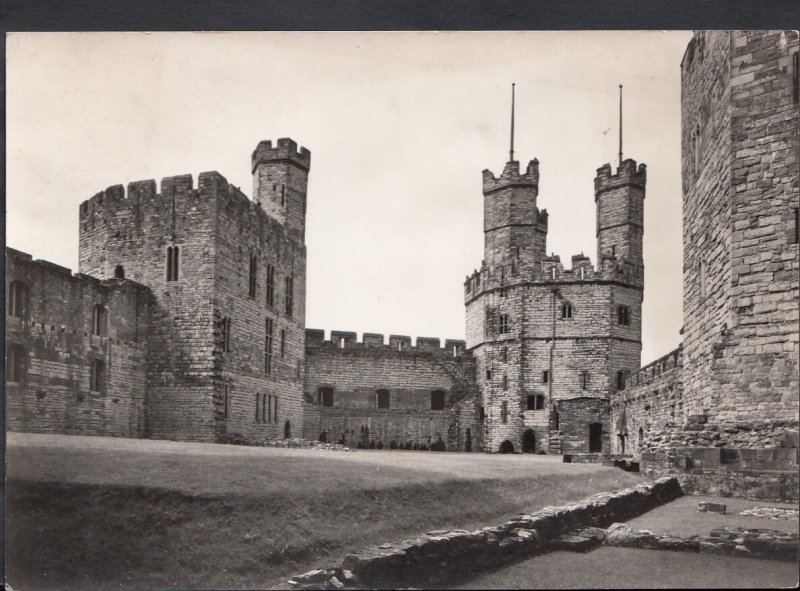 Wales Postcard - Caernarvon Castle - Queen's and Eagle Towers   B2716