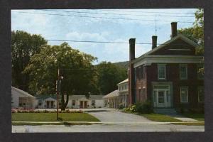 VT Gateway Motel WATERBURY VERMONT Postcard PC