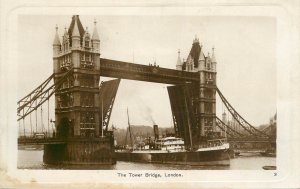 Navigation & sailing related postcard London Tower Bridge open paddle steamer