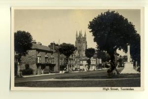 tp7165 - Kent - The High Street by Monument and Church in Tenterden - Postcard 