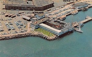 Capt. Starn's Restaurant and Boating Center in Atlantic City, New Jersey