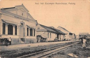 Padang Indonesia Ned Ind Escompto Maatchappy Bank Vintage Postcard AA1478