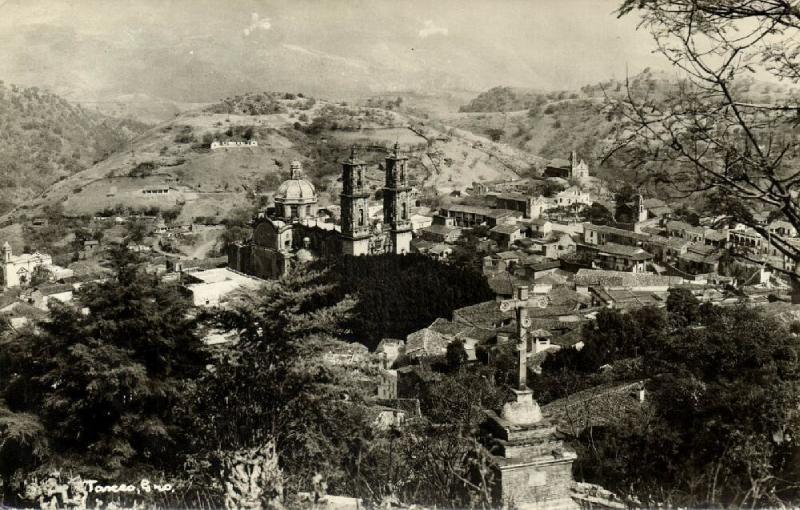 mexico, TAXCO de Alarcón, Guerrero, Partial View (1940s) RPPC