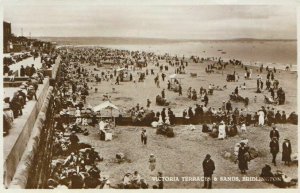 Yorkshire Postcard - Victoria Terraces & Sands, Bridlington, Real Photo - TZ7122