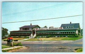 GUILFORD, CT Connecticut~BERNICE'S RESTAURANT (Diner?) c1950s Roadside Posttcard