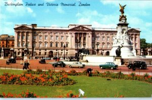 Buckingham Palace and Victoria Memorial London United Kingdom Postcard