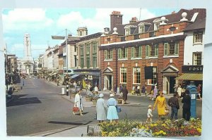 George Street Luton Hertfordshire UK Vintage Postcard 1972