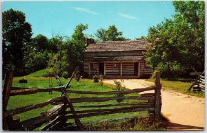 VINTAGE POSTCARD THE RUTLEDGE TAVERN AT LINCOLN'S NEW SALEM STATE PARK ILLINOIS