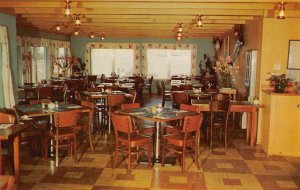 Fort Pierce Florida interior view Simonsen's Seafood Restaurant vintage pc CC794