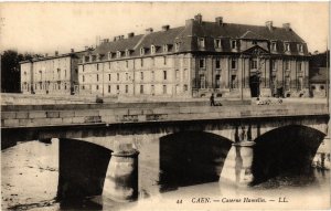 CPA Calvados CAEN Caserne Hamelin pont (981920)