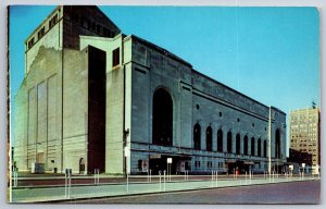 Minneapolis Minnesota~Municipal Auditorium Bldg Street View~Vintage Postcard