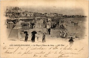 CPA Les SABLES-d'OLONNE - La Plage a l'Heure des Bains (637183)