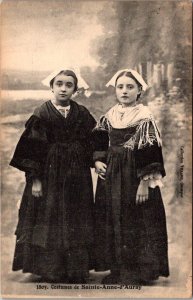 Costumes De Sainte-Anne-d-Auray France