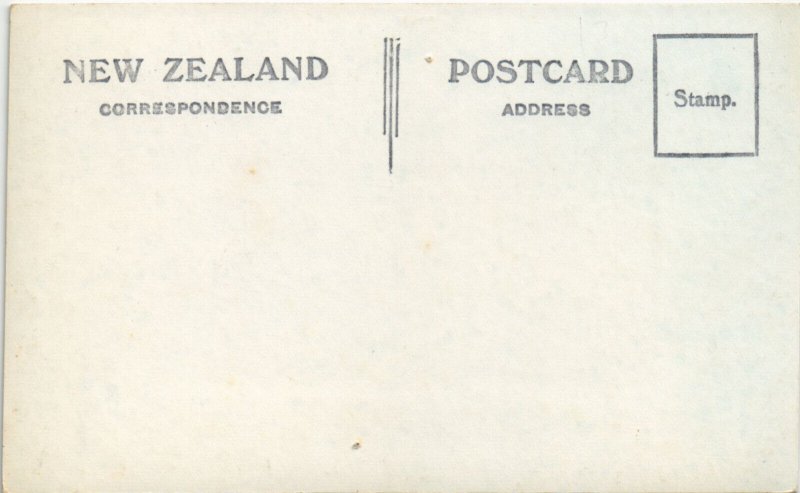 PC NEW ZEALAND, WANGANUI RIVER, Vintage REAL PHOTO Postcard (B41483)