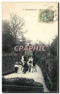 Paris - 16 - Bagatelle - Around the Stables - Old Postcard