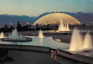 Canada Bloedel Conservatory Queen Elizabeth Park Vancouver Postcard BS.08