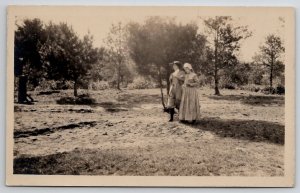 RPPC Reenactors Park Theatre Costumes Colonials Settlers Romance Postcard J25