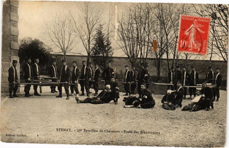 CPA Stenay - 18e Batallion de Chasseurs - Ecole des Brancardiers (240839)