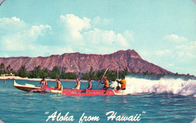 VINTAGE POSTCARD OUTRIGGER CANOE AT WAIKIKI HAWAII ALOHA FROM HAWAII