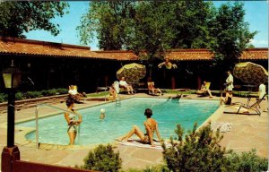 Denver, CO Colorado  RANCH HOUSE MOTOR HOTEL Pool Scene ROADSIDE MOTEL Postcard