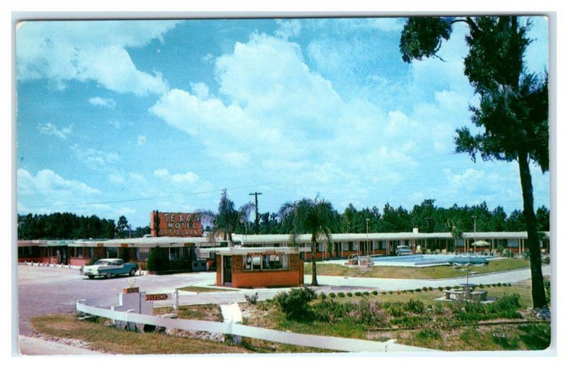 JACKSONVILLE, FL Florida ~ TEXAN MOTEL c1950s Car Duval County Roadside Postcard