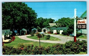 FREDERICTON, New Brunswick Canada ~ RIVERSIDE MOTOR COURT Motel 1960s Postcard