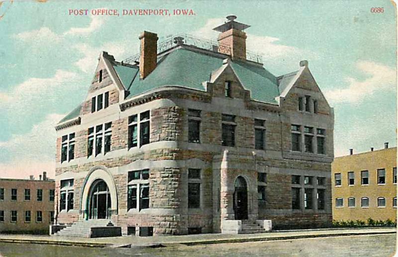 Post Office Davenport Iowa IA Divided Back