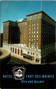 Hotel Fort Des Moines 10th Walnut Iowa IA Postcard VTG UNP Vintage Unused Chrome 