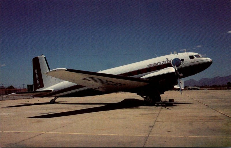 Airplanes DOUGLAS Douglas Super DC-3/C-117
