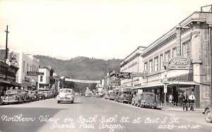 Northern View on South Sixth Street - Grants Pass, Oregon