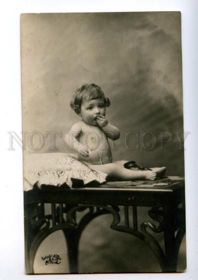 3156301 Baby w/ Lavalier on Table Vintage PHOTO PC