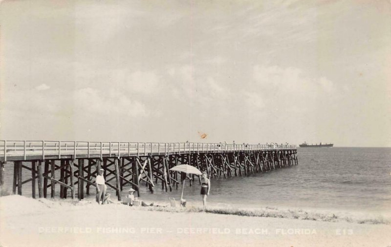 RPPC DEERFIELD'S FISHING PIER FLORIDA REAL PHOTO POSTCARD (c. 1940s)