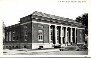 Postcard United States Post Office Building in Charles City, Iowa