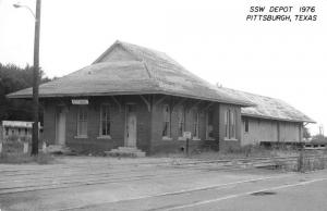 Pittsburgh Texas 1976 St Louis South Western train depot real photo pc Z14997