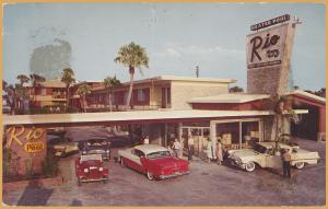 Daytona Beach, FLA., Rio Hotel, Directly on the Ocean, Cool Vintage Cars - 