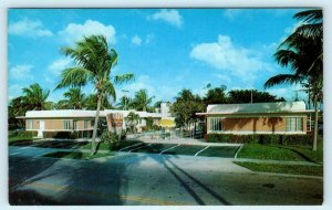 WEST PALM BEACH, Florida FL ~ Roadside SEA GRAPE MOTEL Apartments 1950s Postcard