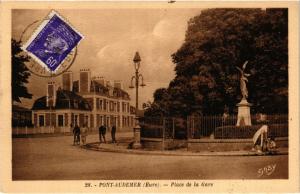 CPA PONT-AUDEMER - Place de la Gare (392712)