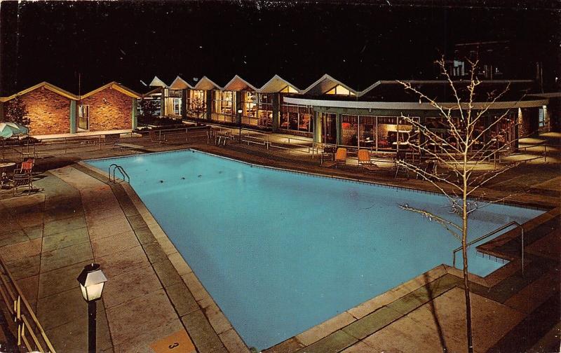 Grand Rapids Michigan~Holiday Inn (South) Swimming Pool @ Night~1960s Postcard