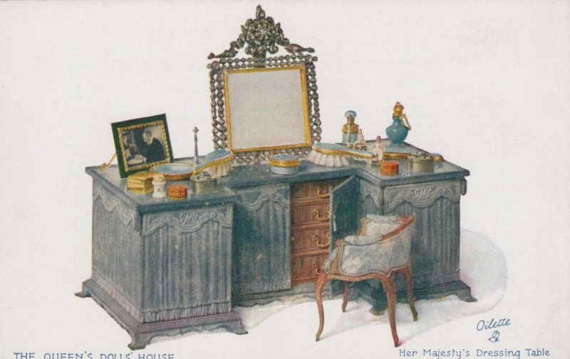 Royalty Postcard - The Queen's Dolls House -Her Majesty's Dressing Table RS24108