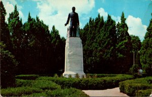 Monuments Huey P Long Monument Baton Rouge Louisiana