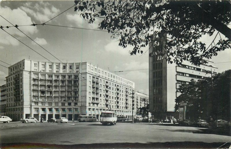 Romania Bucuresti piata romana vedere din strada masini   Postcard