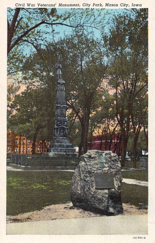 Mason City Iowa City Park Civil War Monument Vintage Postcard AA19265