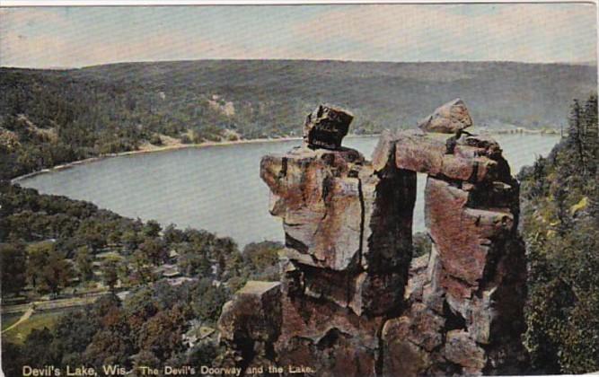 Wisconsin Devil's Lake The Devil's Doorway and The Lake 1917