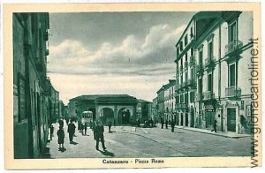 05024 vintage postcard: CATANZARO City: PIAZZA ROME-