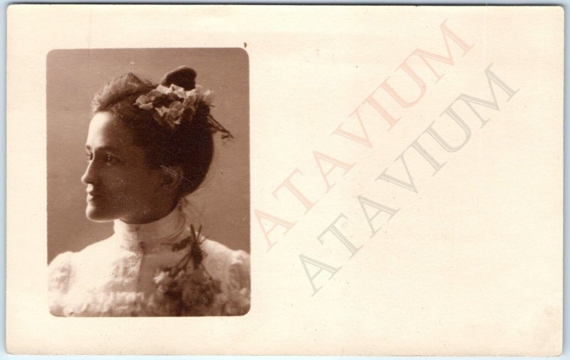 c1900s UDB Lovely Lady Headshot Portrait RPPC Flowers in Hair Real Photo PC A185
