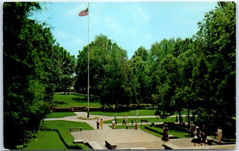 M-67645 Old Glory at Lincoln Plaza Abraham Lincoln Nat'l Historical Park KY