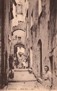 Vintage Postcard Vieille Rue Passageway Old Street Menton France